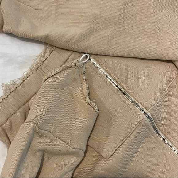 The Kript store matching sweat suit - Picture 5 of 10